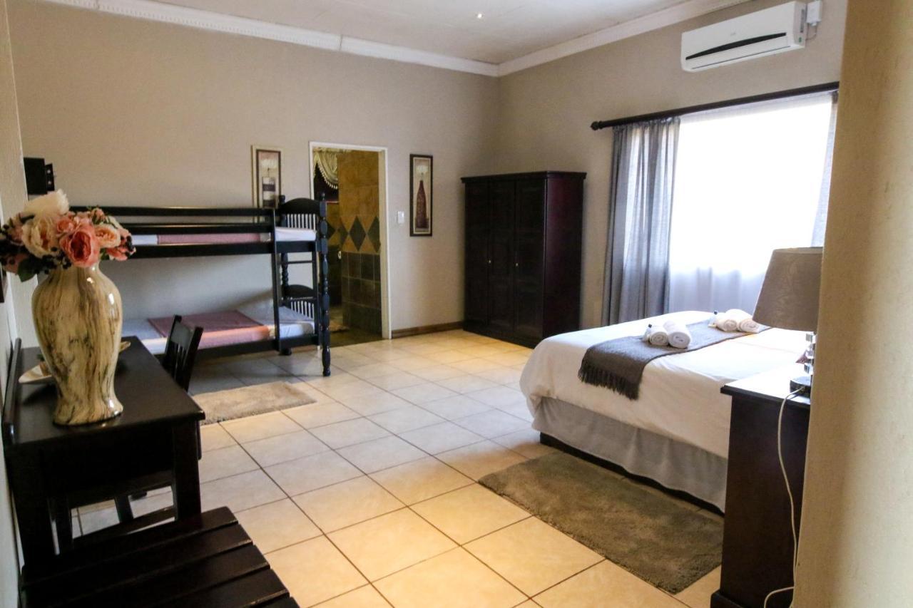 Waterval Self-Catering Holiday Home ซาบี ภายนอก รูปภาพ