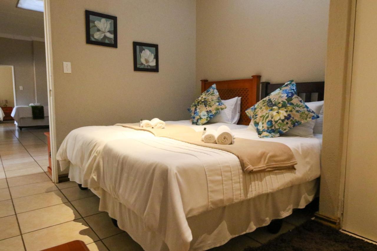 Waterval Self-Catering Holiday Home ซาบี ภายนอก รูปภาพ
